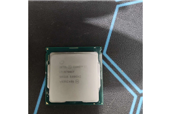 Intel酷睿7-9700KF处理器-2.jpg
