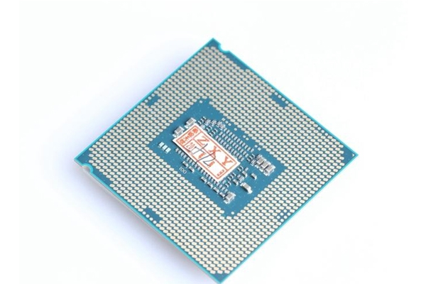 Intel至强E3-1230-v5处理器-2.jpg