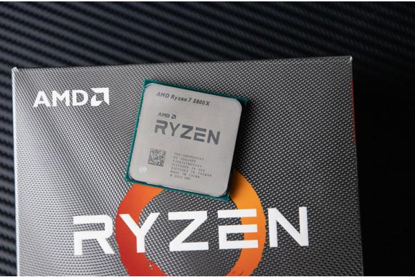 AMD锐龙7-5800X.jpg