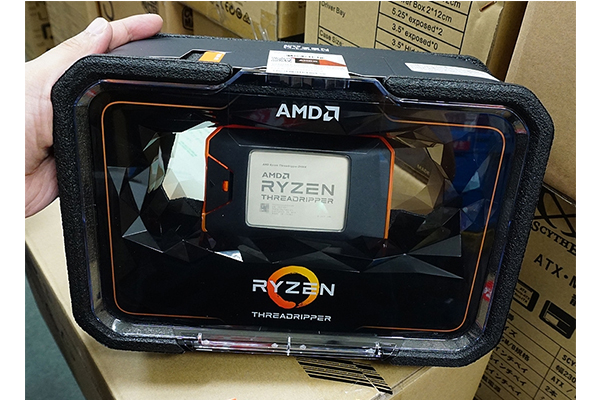 AMD线程撕裂者2920X相-2.jpg