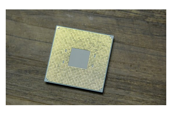 AMD锐龙5-2600X-2.jpg