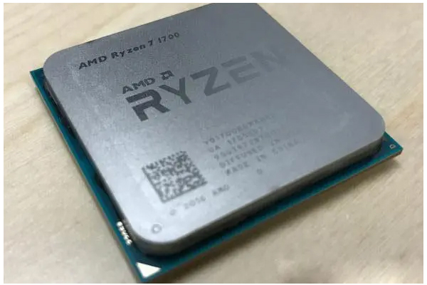 AMD锐龙7-1700-2.jpg