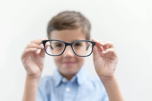 儿童近视眼镜哪个好