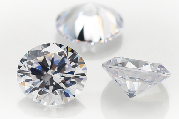 莫桑石和钻石有什么区别