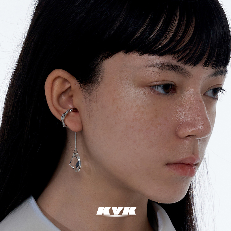KVK耳环2021年新款潮冷淡风法式耳挂耳夹无耳洞女高级感水晶耳饰