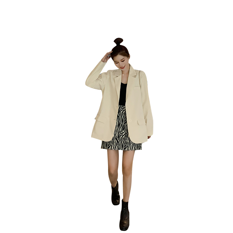 白色小西装外套女2021春秋新款韩版英伦风小个子西服炸街套装上衣