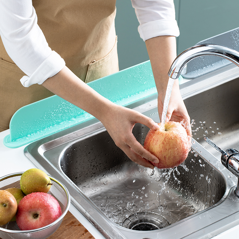 日本水槽挡水板厨房小工具挡水神器洗碗水池防溅水隔水板硅胶挡板
