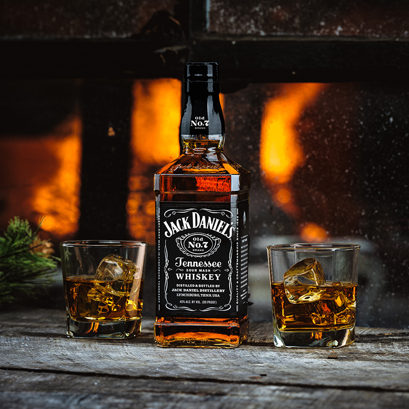 【明星推荐】杰克丹尼威士忌酒Jack Daniel`s700ml进口洋酒可乐桶